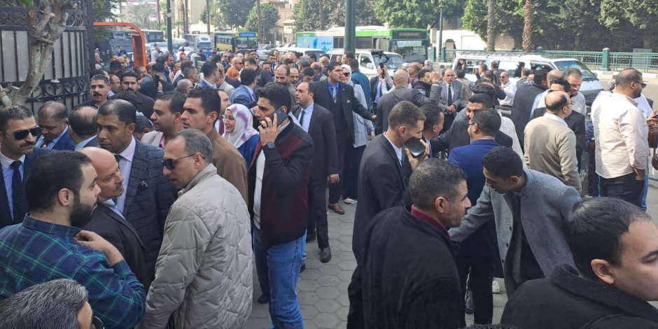 استمرار توافد المحامين من مختلف المحافظات للمشاركة فى عمومية النقابة