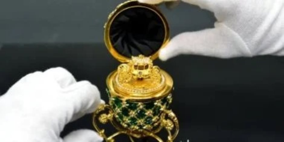 حدث في نيوزيلندا .. الشرطة تستعيد بيضة فابرجيه مرصعة بالألماس من أفلام جيمس بوند ابتلعها لصا