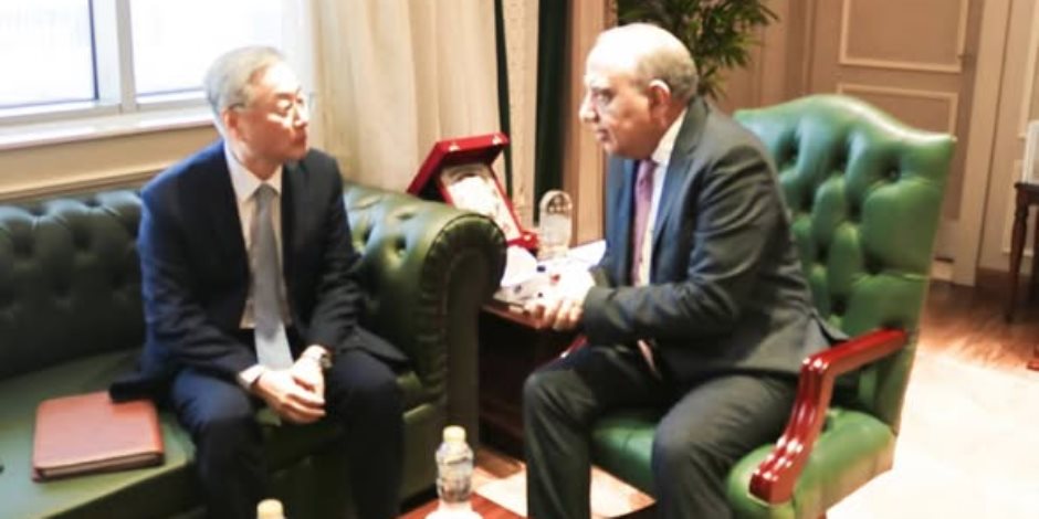 وزير الكهرباء يستقبل سفير كوريا الجنوبية بالقاهرة لبحث سبل دعم وتعزيز الشراكة