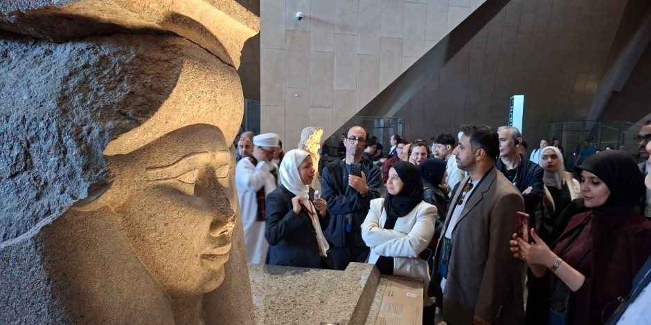 أعضاء المجلس التنفيذي للمنظمة العربية للتربية والثقافة والعلوم "الألكسو" يزورون المتحف المصري الكبير