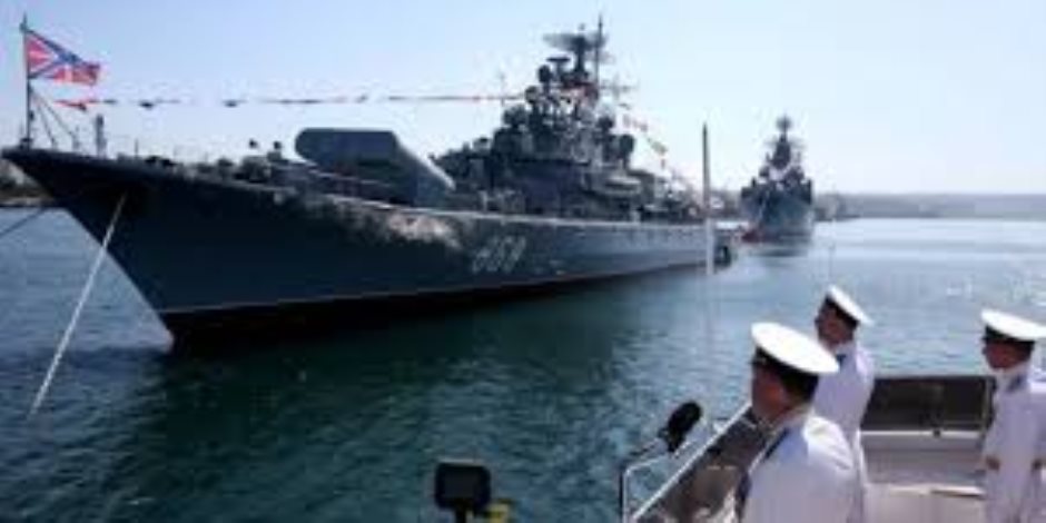 قائد البحرية الروسية: أمريكا وأوروبا تستعدان لمواجهة عسكرية بالقطب الشمالى