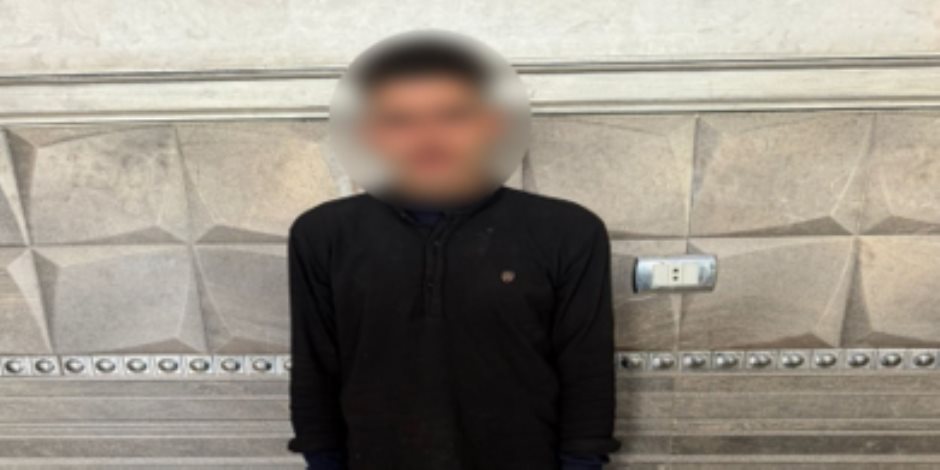 أمن البحيرة يضبط شخص فى الدلنجات يوزع كروت الدعاية الإنتخابية لمرشح على الناخبين