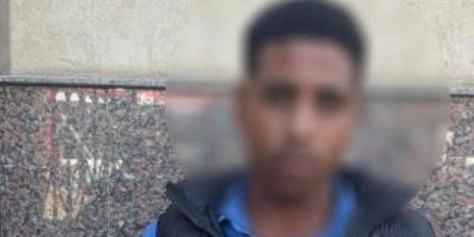 ضبط شخص بأسوان لتوجيه الناخبين للتصويت لصالح مرشح