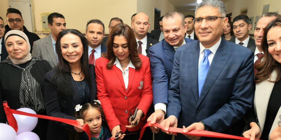 وزيرتا التضامن والتنمية المحلية ومحافظ الجيزة يفتتحون المجمع الخدمي بمساكن روضة السودان