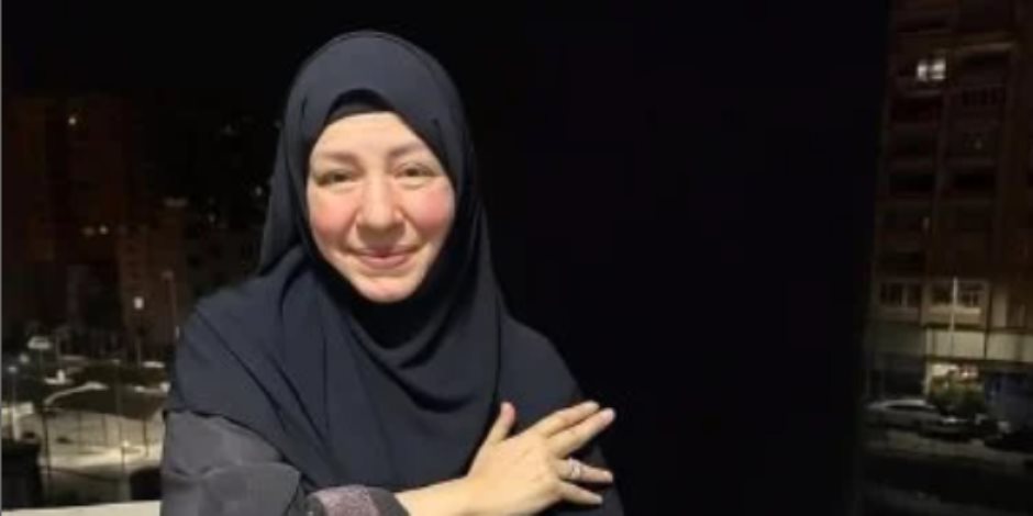 أشرف زكى عن عبلة كامل : مختفية عن الأنظار .. ونشكر الرئيس على رعاية كبار الفنانين