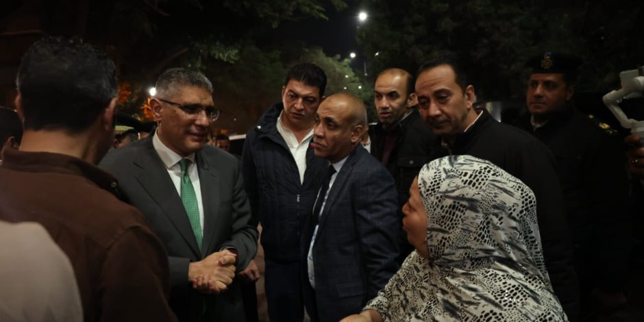 محافظ الجيزة يتفقد موقع حادث ماسورة الغاز بعقار سكني في إمبابة بحضور لجنة المنشآت الآيلة للسقوط