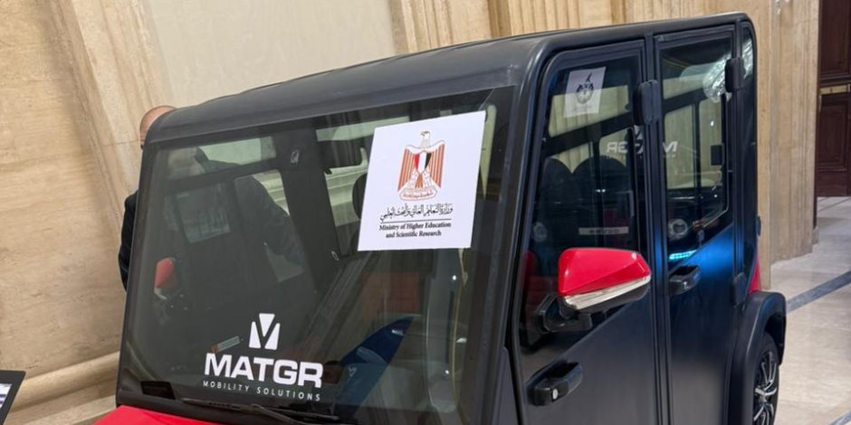 تفاصيل السيارة المصرية الكهربائية بمعرض البحوث: سرعتها 70 كم وبـ200 ألف جنيه