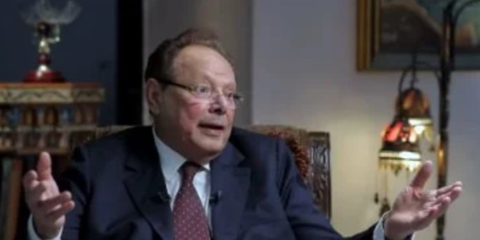 علي ناصر محمد يكشف تفاصيل مشروع فندق عدن وخيارات التطوير الاقتصادي في الجنوب