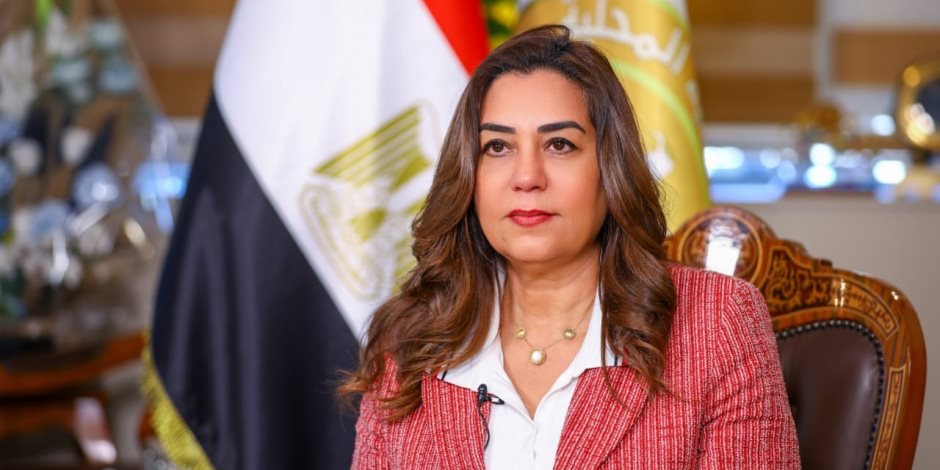 وزيرة التنمية المحلية تستعرض تقريراً حول نتائج المرور الميداني على 10 مراكز تكنولوجية بمحافظة أسيوط