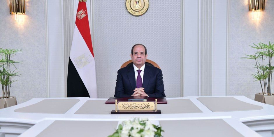 الرئيس السيسي يلتقي رئيس المنتدى الاقتصادي العالمي في دافوس