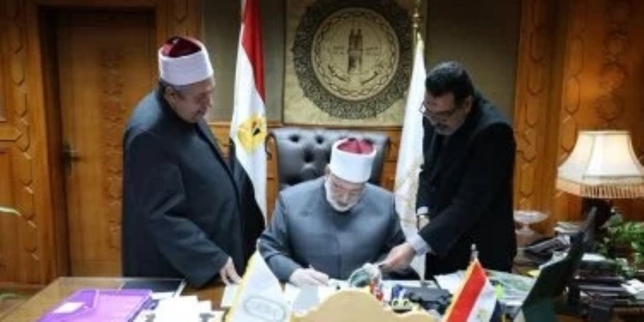 مراعاةً للظروف الاستثنائية .. وكيل الأزهر يعتمد نتيجة الشهادة الثانوية لمعاهد فلسطين لعامين دراسيين