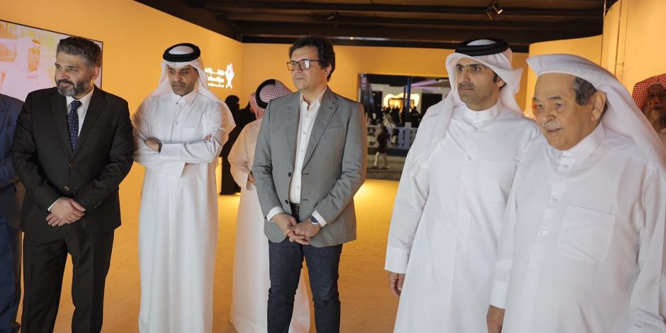 وزير الثقافة يبحث تعزيز التعاون الثقافي مع هيئة متاحف قطر ويشارك في احتفالات اليوم الوطني