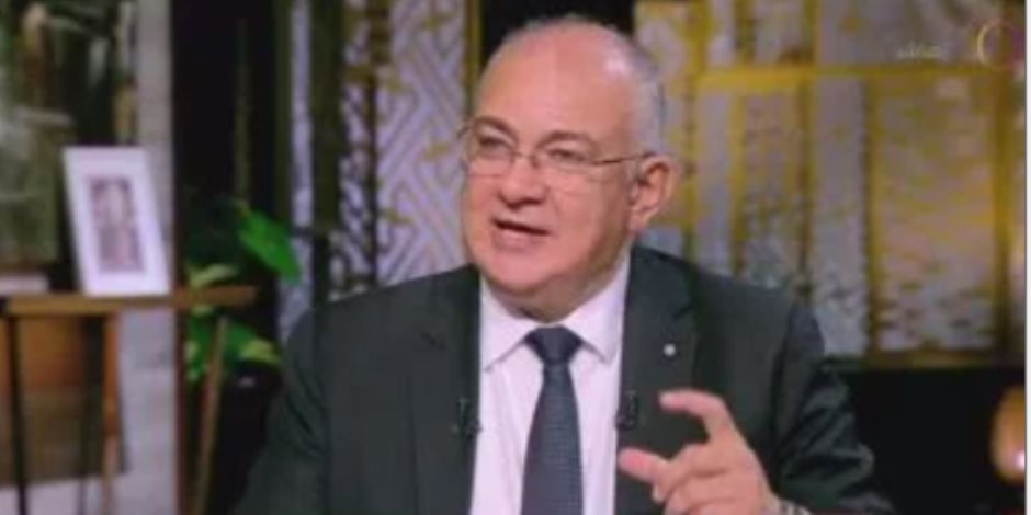  حسام صالح: السوشيال ميديا تعيد تشكيل وعي المجتمع وخطر في المستقبل لتداخلها مع تقنيات الذكاء الاصطناعي