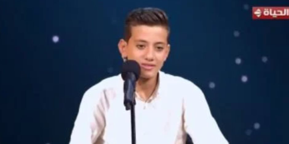 مصطفى حسنى لمتسابق بدولة التلاوة: نفسى أعرف المسجد اللى بتصلى فيه ونكون وراك