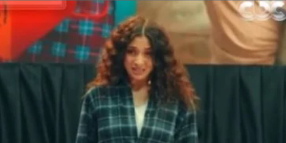 موهبة كاستنج تخطف الأنظار بمشهد من فيلم السلم والثعبان