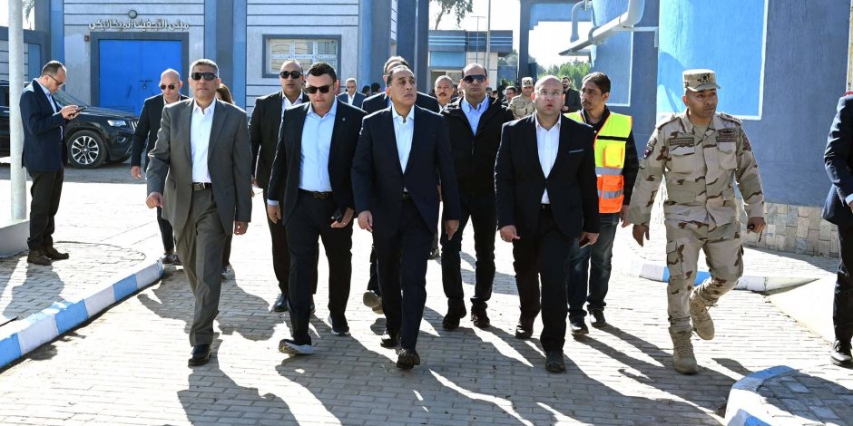 مدبولي يفتتح تشغيل محطة مياه الشرب بأرض المشتل بالصف ضمن مشروعات "حياة كريمة"