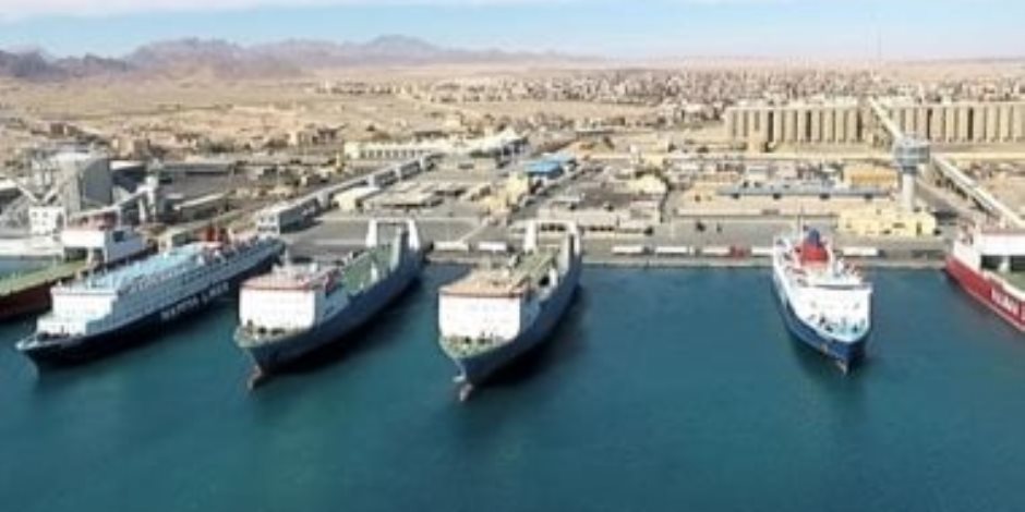 انطلاق أول خط ملاحي يربط بين مينائي سفاجا ونيوم السعودي بزمن عبور قياسي