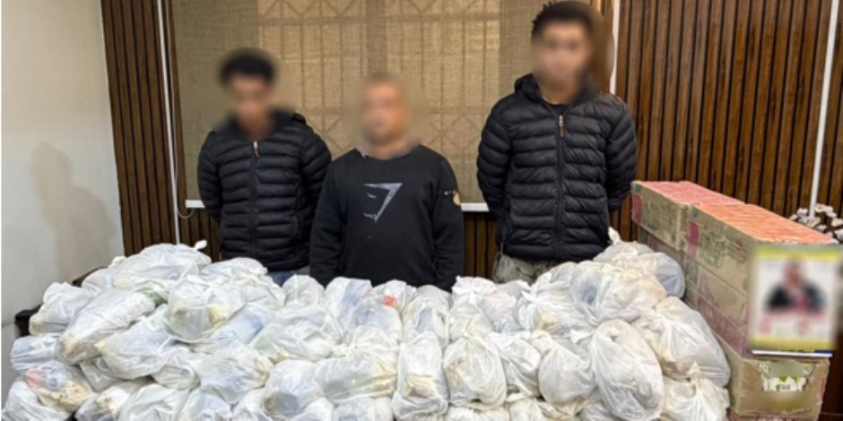 ضبط 3 أشخاص لقيامهم بنقطة حشد ودعاية انتخابية غير قانونية بالمنيرة الغربية