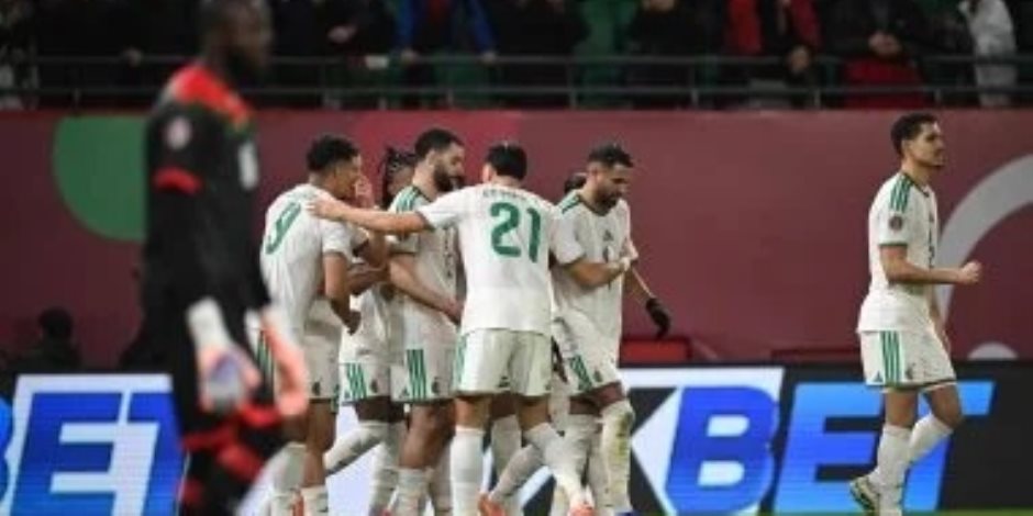 الجزائر تحسم التأهل لدور الـ16 بعد الفوز على بوركينا فاسو