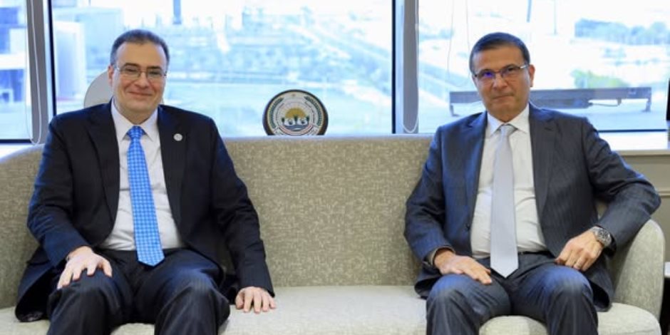 وزير الزراعة ورئيس "التنظيم والإدارة" يتفقان على التعاقد مع أكثر من 4500 طبيب بيطري