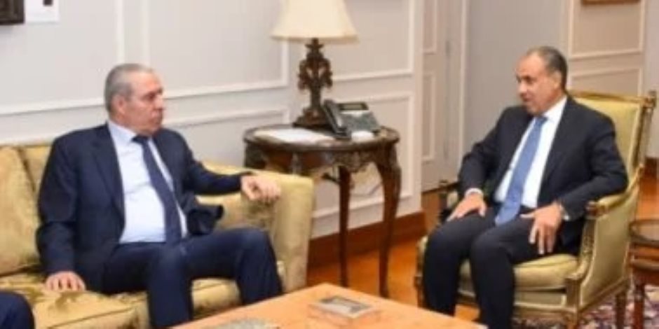 وزير الخارجية يبحث مع نائب رئيس فلسطين تطورات الأوضاع بغزة والضفة الغربية