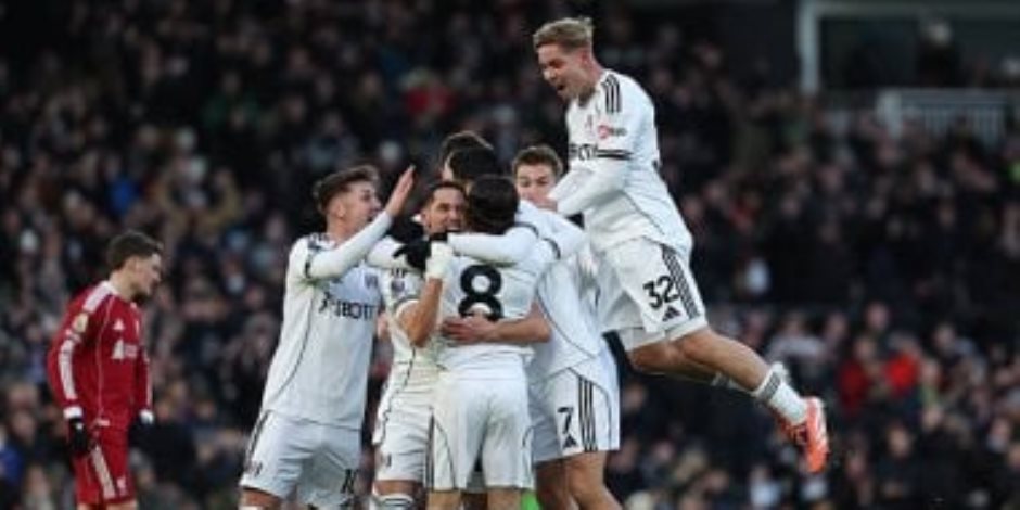 ليفربول يتعثر مجددًا.. فولهام ينتزع تعادلًا قاتلًا 2-2 في البريميرليج