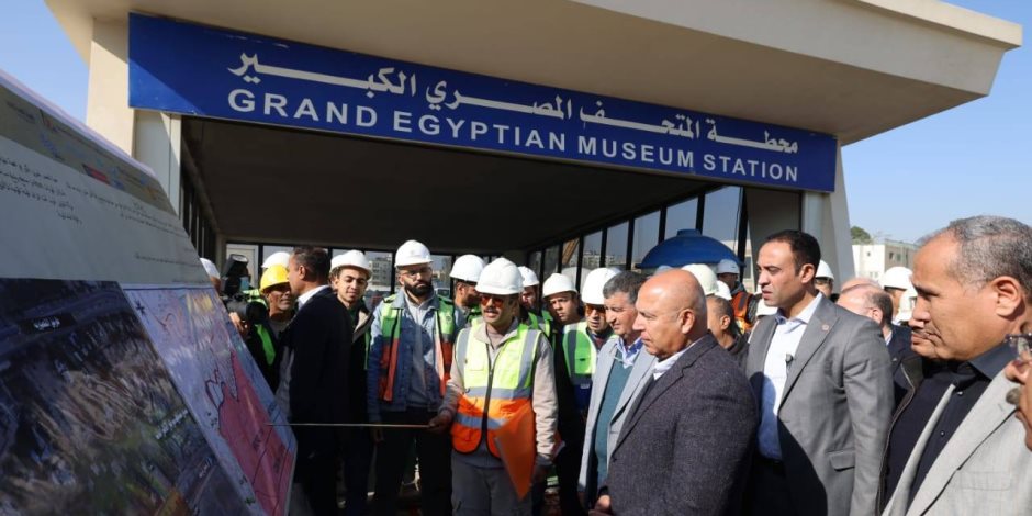 وزير النقل يتفقد نفقي المشروع في المسافة من محطة الرماية وحتى محطة المطبعة