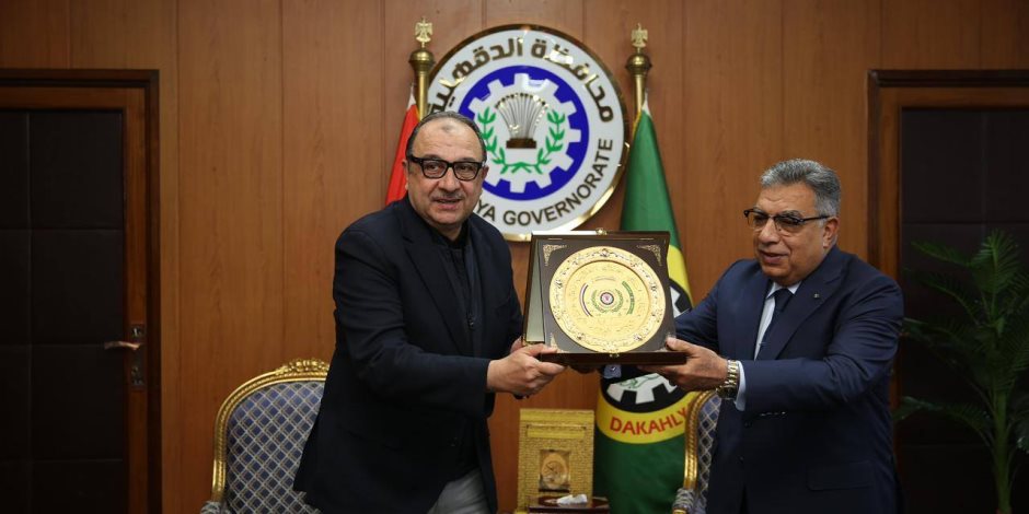 وزير قطاع الأعمال العام يلتقي محافظ الدقهلية لتعزيز التعاون في عدد من الملفات المشتركة