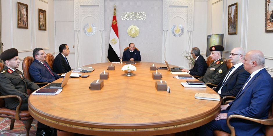 الرئيس السيسي يؤكد على أهمية فتح آفاق جديدة لتطوير صناعة الاتصالات