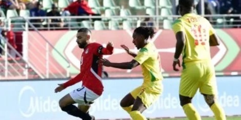 بنين يسجل هدف التعادل بشباك منتخب الفراعنة فى الدقيقة 83