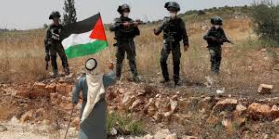 تصعيد للإحتلال بالضفة وإصابات واقتحامات واسعة وتعزيزات عسكرية لتثبيت الاستيطان