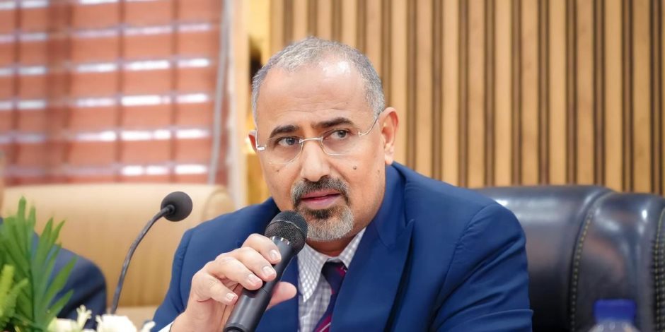 مجلس القيادة الرئاسي اليمني: عيدروس الزبيدي ارتكب جرم الخيانة العظمى للمساس باستقلال الدولة