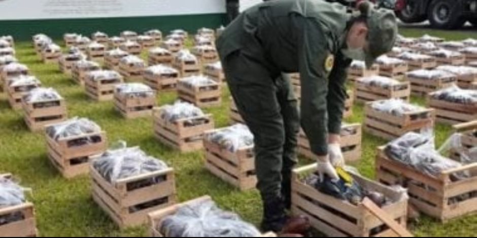 حدث  فى الأرجنتين.. .. كلب يكشف31 كيلو من مخدر الكوكايين داخل الباذنجان