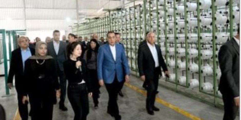 رئيس الوزراء يفتتح مجمع شين جين المتكامل للمنسوجات باستثمارات 20مليون دولار