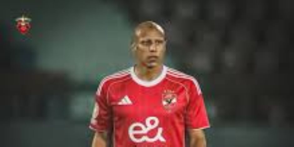 بعد إنهاء إجراءات ضمّه.. عمرو الجزار يظهر في الأهلي ويخوض برنامجا تأهيليا