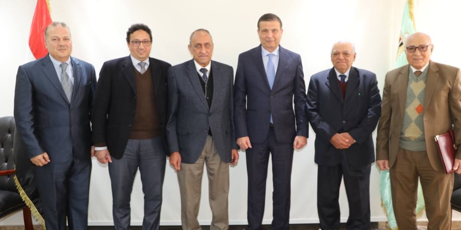 وزير الزراعة يستقبل مجلس إدارة "فلاحة البساتين" ويبحث سبل تعزيز التعاون المشترك