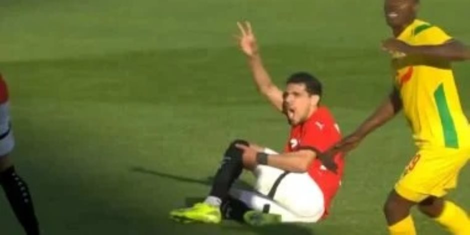 بعد إصابته مع المنتخب.. محمد حمدى يجرى جراحة الرباط الصليبى غدا