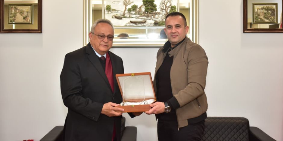 رئيس جهاز العلمين يستقبل مدير مكتبة الإسكندرية لدراسة إنشاء مقر تابع لمكتبة الإسكندرية بمدينة العلمين الجديدة