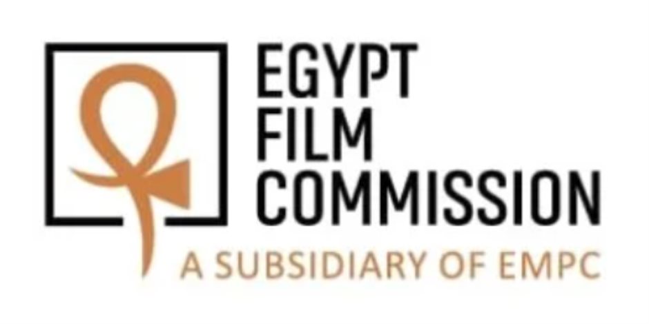 مصر للأفلام تعلن نجاح زيارة اليوتيوبر Speed للأهرامات والمتحف الكبير