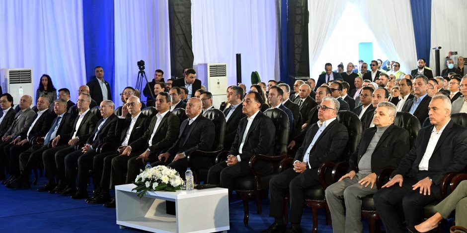 بدء فعاليات الاحتفال بانطلاق التشغيل التجاري لمحطة البحر الأحمر لتداول الحاويات رقم  1 (RSCT) بميناء السخنة بحضور رئيس الوزراء