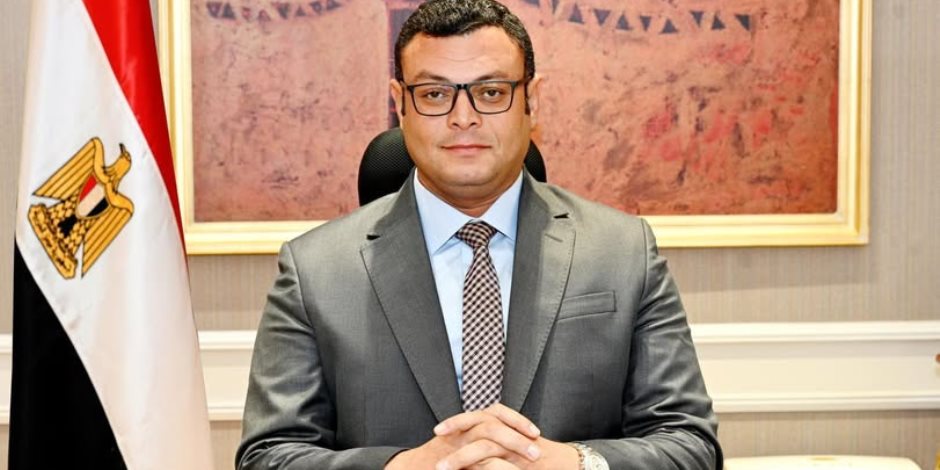 وزير الإسكان يُصدر 30 قرار إزالة لمخالفات بناء بالساحل الشمالي الغربي 