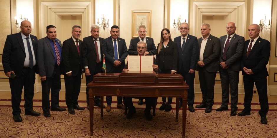 اللجنة الوطنية لإدارة غزة تؤكد التزامها بإعادة الإعمار وبناء السلام المستدام