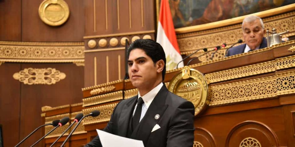 النائب أحمد أبو هشيمة يواصل استعراض تعديلات لجنة الشئون المالية والاقتصادية والاستثمار بمجلس الشيوخ على قانون الضريبة العقارية أمام الجلسة العامة