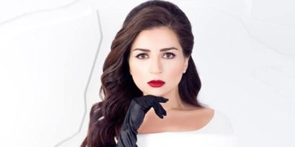 مى عز الدين.. 25 عامًا من الحضور السينمائى والتلفزيونى المميز