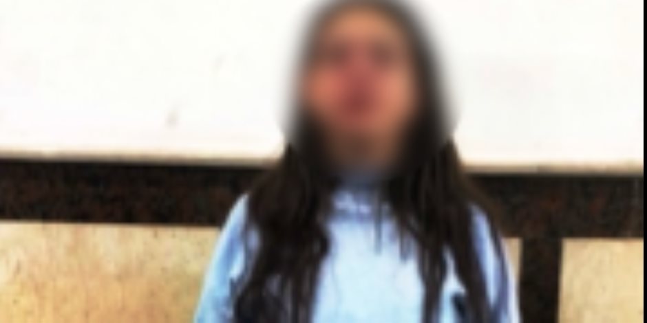 ضبط سيدتين للإعلان عن ممارسة أعمال منافية للآداب عبر تطبيقات الهواتف بالإسكندرية