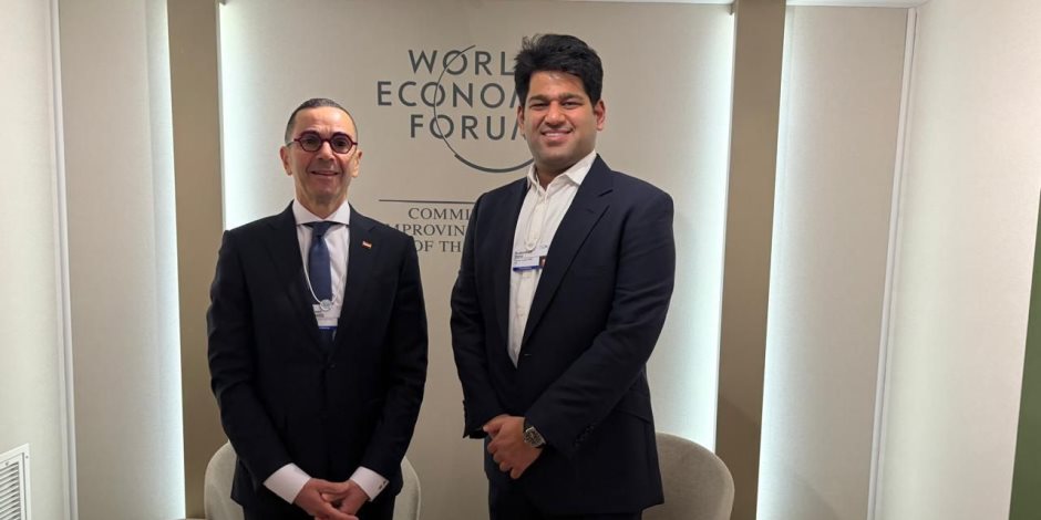  وزير الاستثمار يلتقى رئيس شركة TVS Motors الهندية لبحث التعاون فى مجال صناعة السيارات 