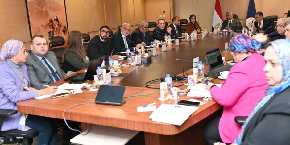 وزير السياحة والآثار يترأس اجتماع مجلس إدارة الهيئة المصرية العامة للتنشيط السياحي