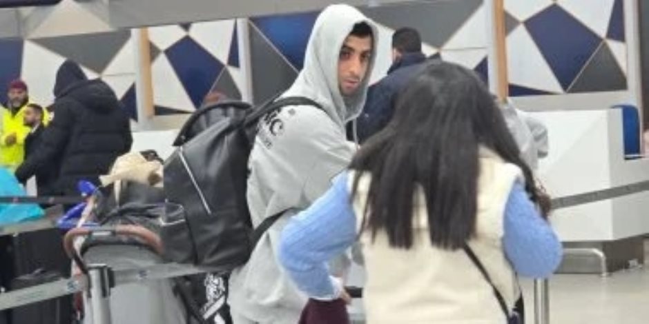 المغربي يوسف بلعمري يغادر المغرب قادما إلى الأهلى.. صور