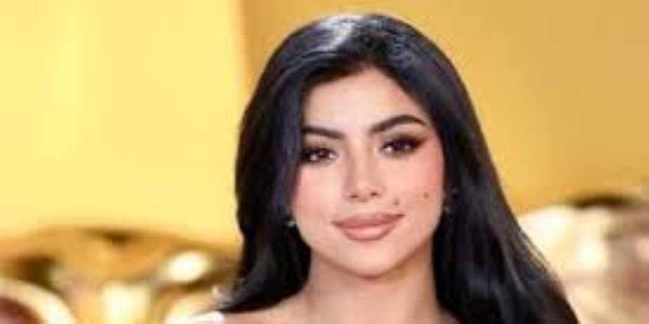 كارولين عزمى تقدم البطولة النسائية أمام على ربيع في فيلم "ولاد العسل"