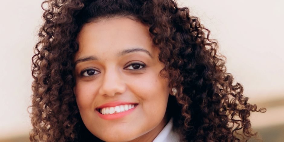 «لا تثق في الصمت».. رواية بالإنجليزية لـ رنا حسان في معرض الكتاب